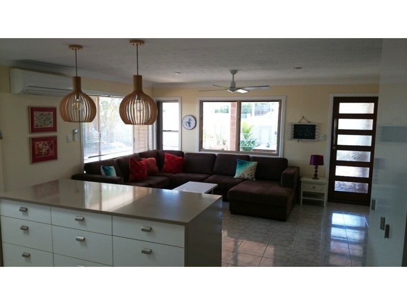 24 Iluka Avenue, Buddina QLD 4575