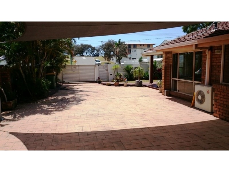 24 Iluka Avenue, Buddina QLD 4575