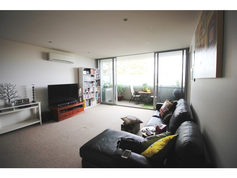 13/42 Eucalyptus Drive, Maidstone VIC 3012