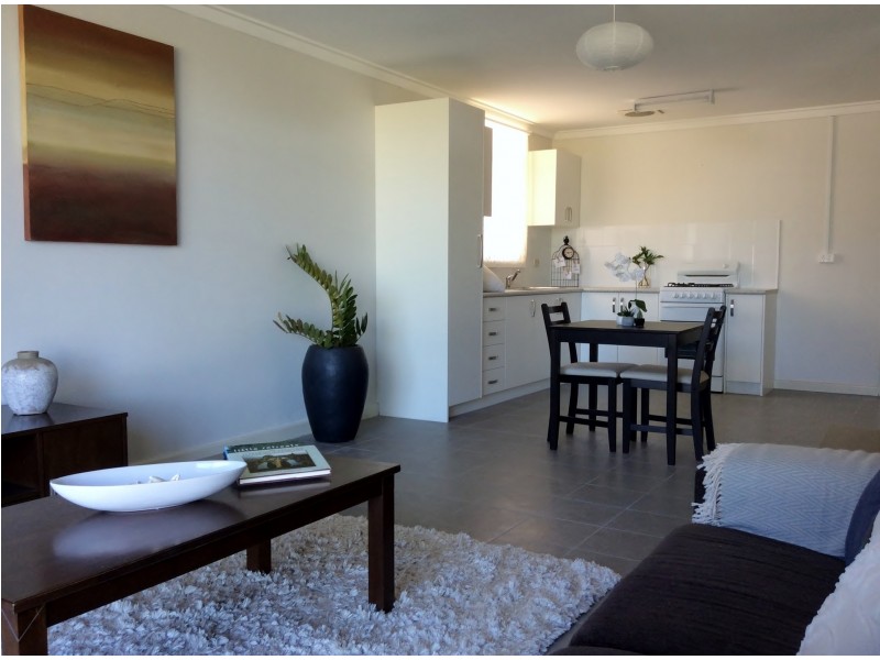 4B Foyle Rd, Bayswater WA 6053