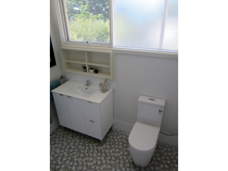 4B Foyle Rd, Bayswater WA 6053