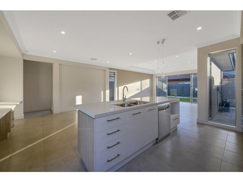 12 Marelle Place, Fulham Gardens SA 5024