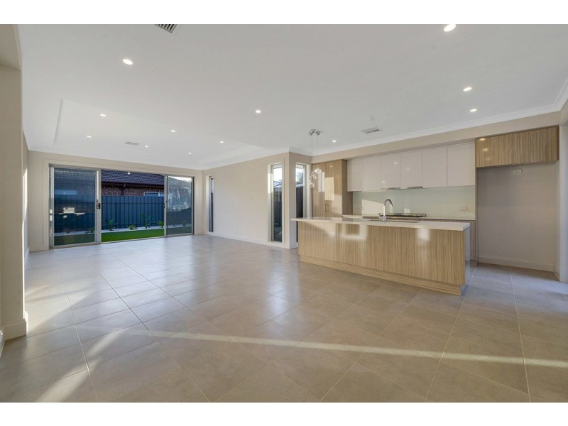 12 Marelle Place, Fulham Gardens SA 5024