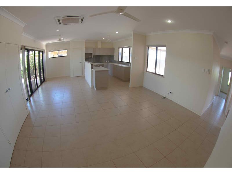 14 Flannelbush Turn, Nickol WA 6714