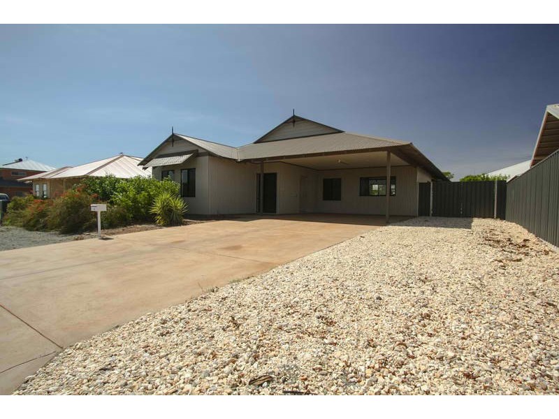 14 Flannelbush Turn, Nickol WA 6714