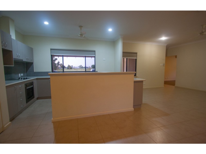 14 Flannelbush Turn, Nickol WA 6714