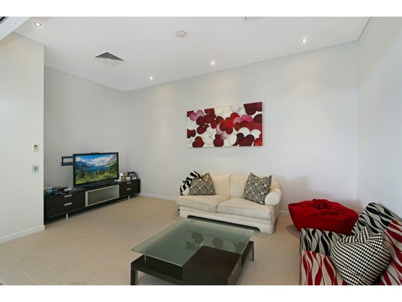 6603/6 Marina Promenade, Paradise Point QLD 4216