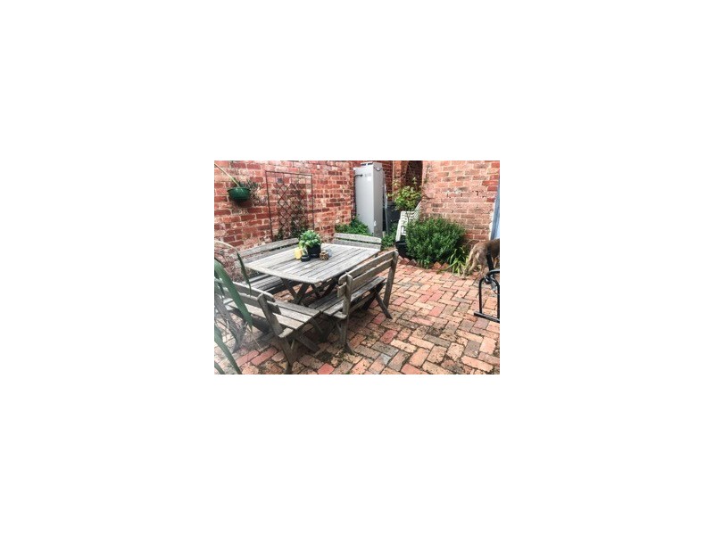 122 Faraday Street, Carlton VIC 3053