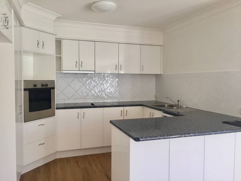 10 Carpentaria Court, Robina QLD 4226