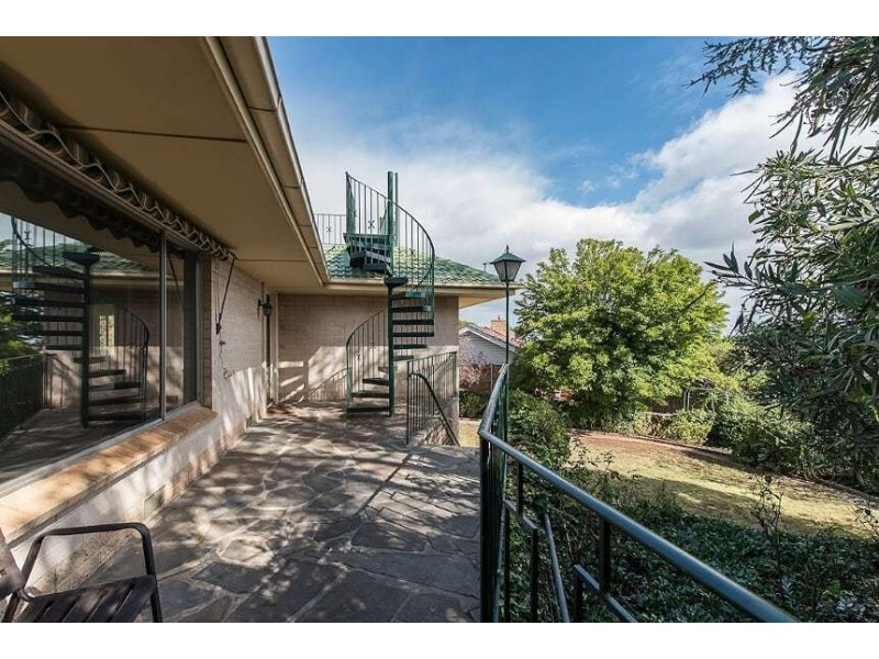 4 Howard Court, Glen Osmond SA 5064