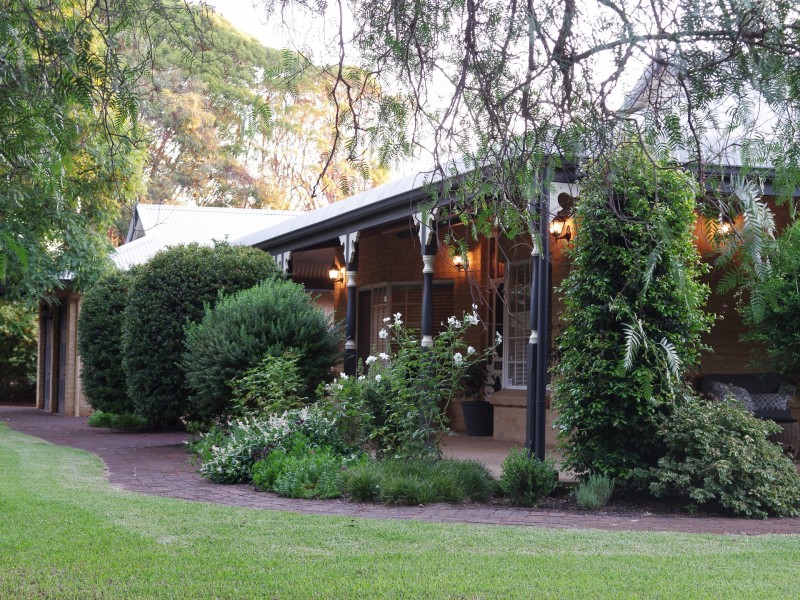 31 James Road, Middle Swan WA 6056