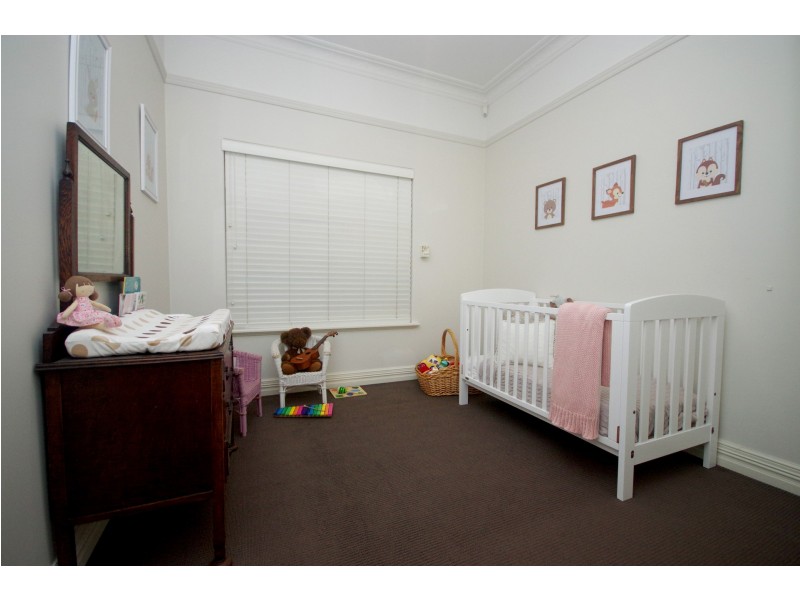 31 James Road, Middle Swan WA 6056