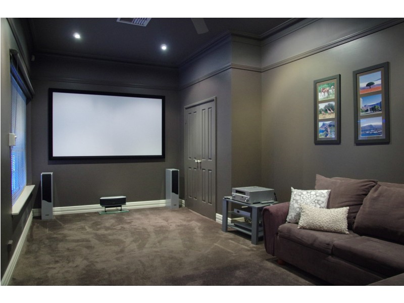 31 James Road, Middle Swan WA 6056