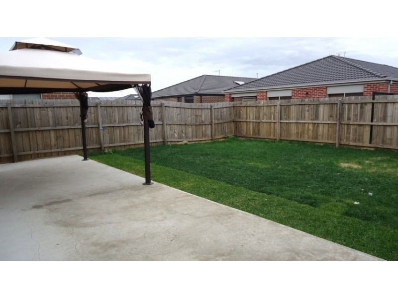 41 Chantelle Parade, Tarneit VIC 3029