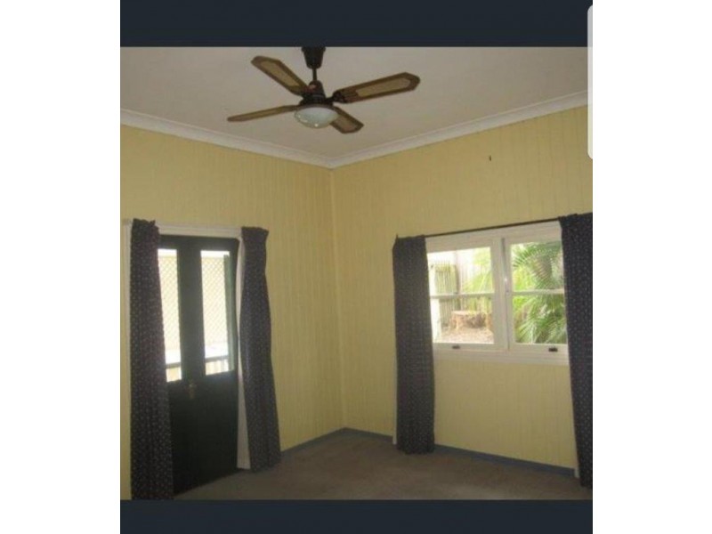 8 Mannion Street, Red Hill QLD 4059