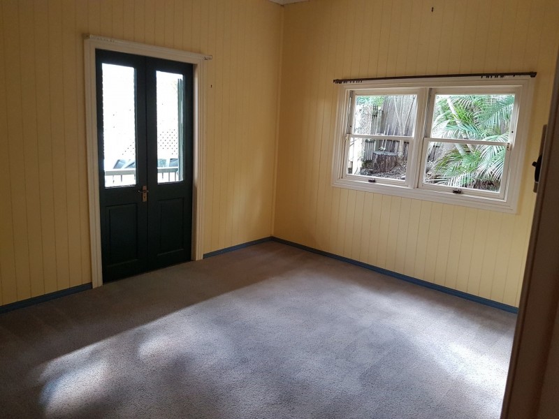 8 Mannion Street, Red Hill QLD 4059