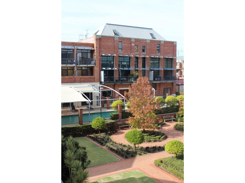 15/20 Pendal Lane, Northbridge WA 6003