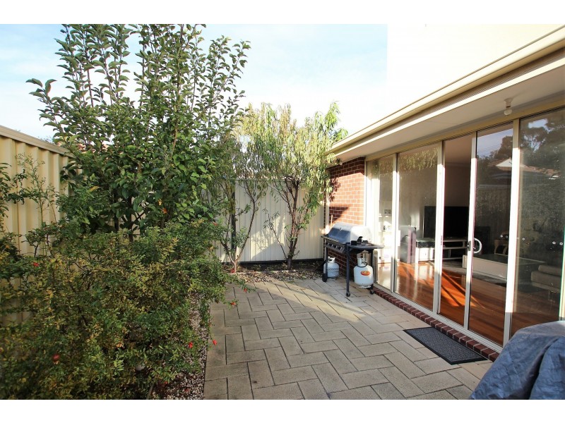 2/12 Neville Street, Carnegie VIC 3163