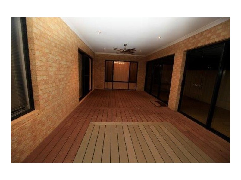 15 Sarus Rise, Gwelup WA 6018