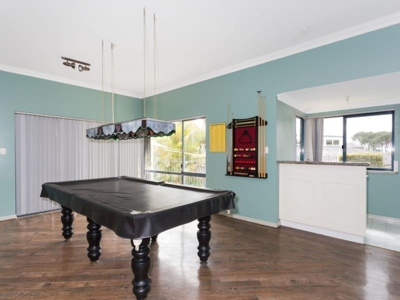 73 Anglesey Drive, Kardinya WA 6163