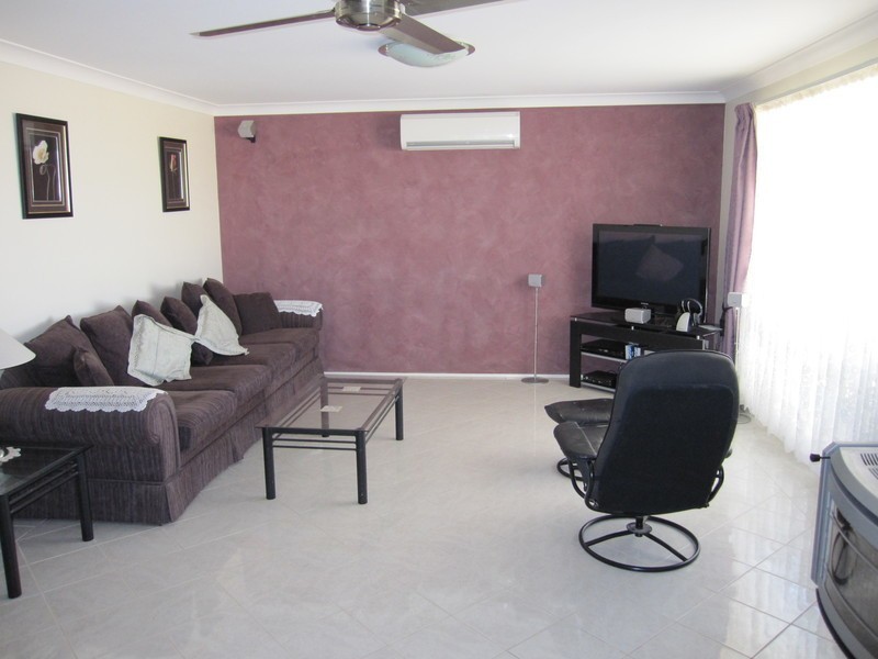 14 Falconer Place, Bungendore NSW 2621