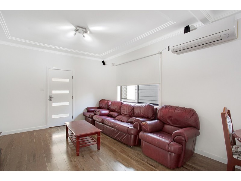 4 Gulliver Street, Hamilton NSW 2303