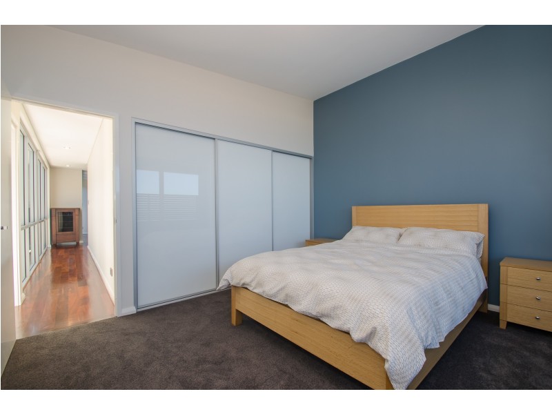 8A Southampton Lane, Mindarie WA 6030