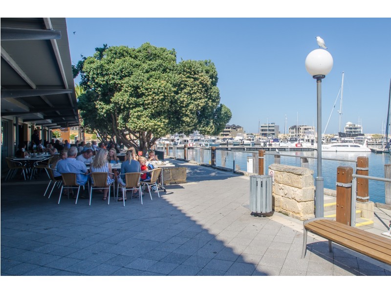 8A Southampton Lane, Mindarie WA 6030