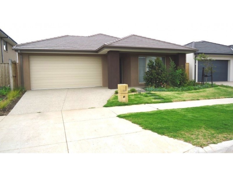 30 Simanson Way, Williams Landing VIC 3027