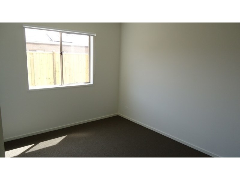 30 Simanson Way, Williams Landing VIC 3027