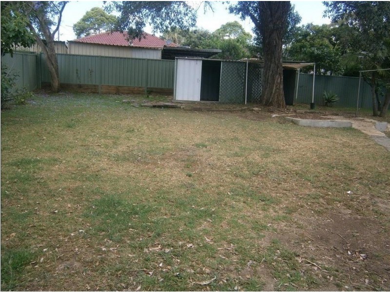 43 Trafalgar Street, Peakhurst NSW 2210