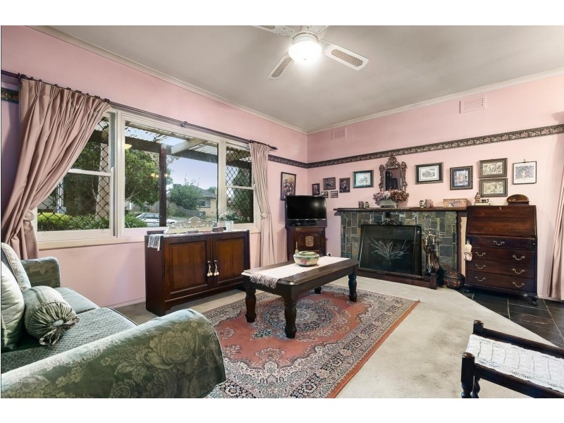 13 Surrey Street, Ringwood VIC 3134