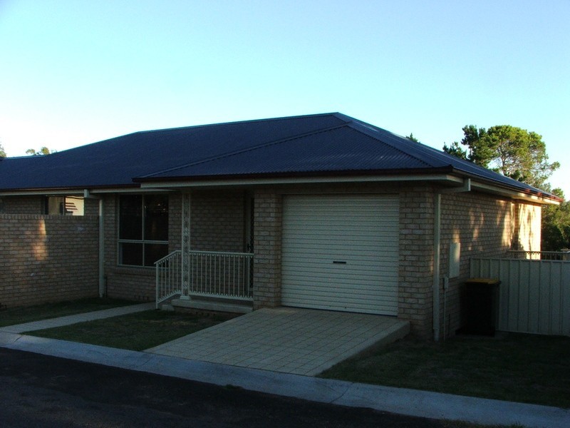 2/B Doyle Lane, Muswellbrook NSW 2333