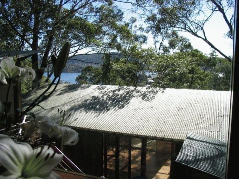 25 Woorara Parade, Green Point NSW 2251