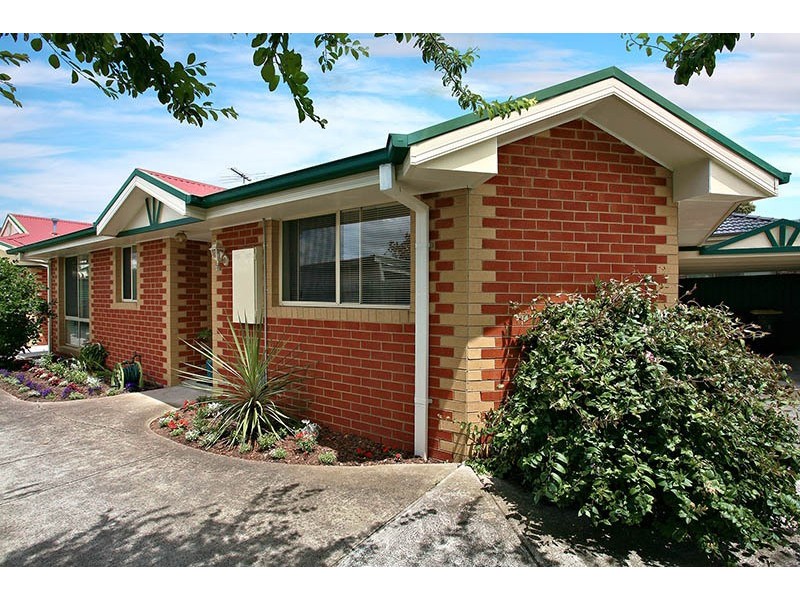 2/2 White St, Mordialloc VIC 3195