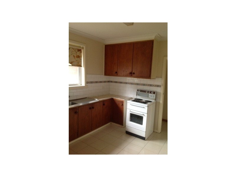 2/2 Oleander Drive, St Albans VIC 3021