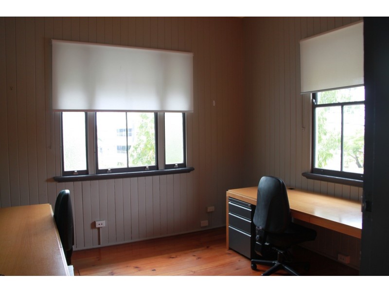 79 Broadway Street, Woolloongabba QLD 4102