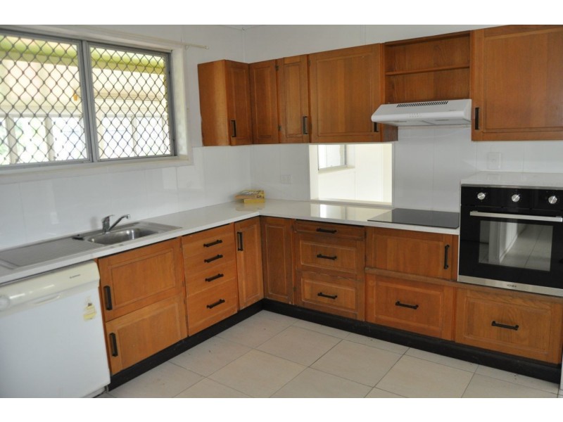 3 Minster Street, South Mackay QLD 4740