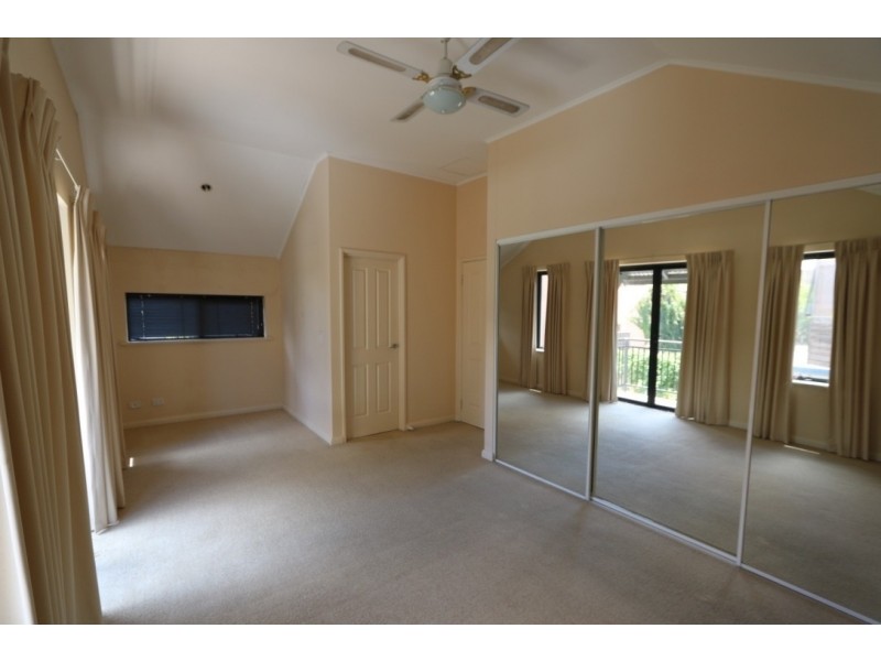 7/98 Stirling Highway, North Fremantle WA 6159