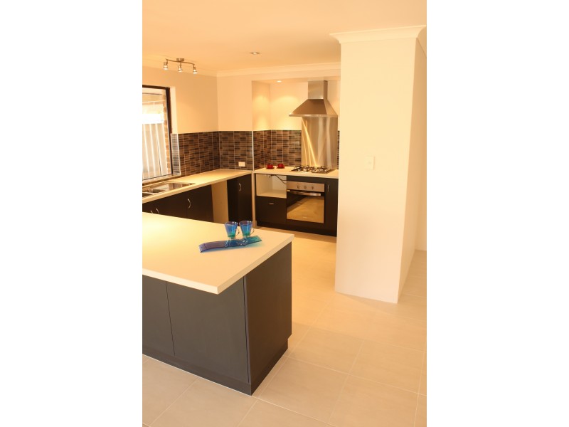 17 Mends Way, Waikiki WA 6169