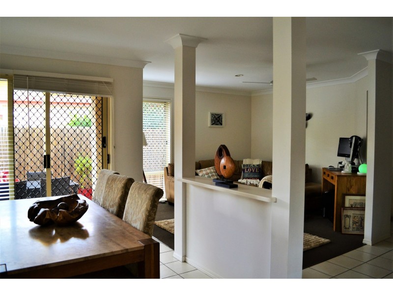 3 Eugene Drive, Varsity Lakes QLD 4227
