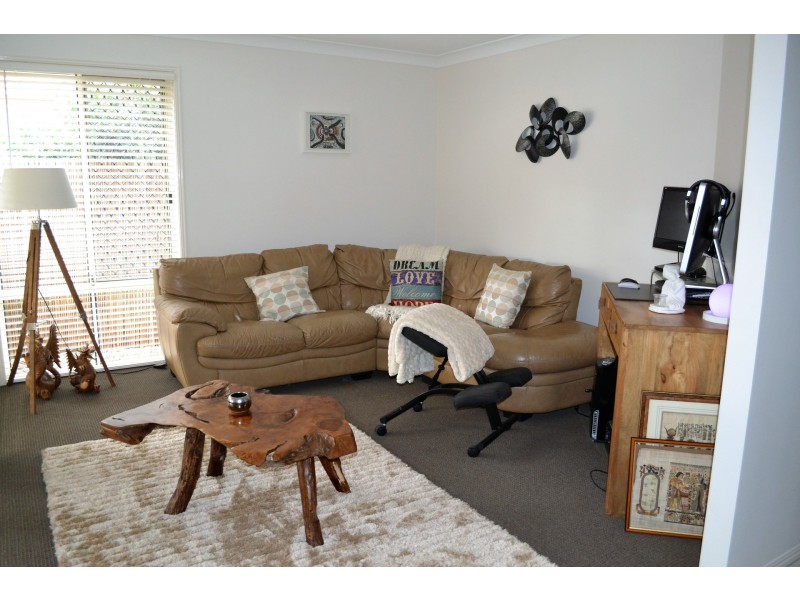 3 Eugene Drive, Varsity Lakes QLD 4227