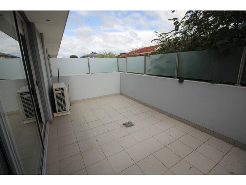 14/2 Eucalyptus Drive, Maidstone VIC 3012