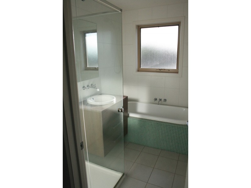 2/87 Northview Drive, Leopold VIC 3224