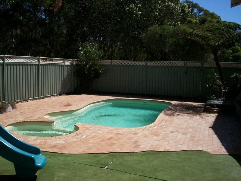 77 Boomerang Drive, Boomerang Beach NSW 2428