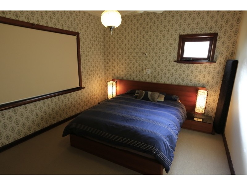 27 Raymond Street, Mount Pleasant WA 6153