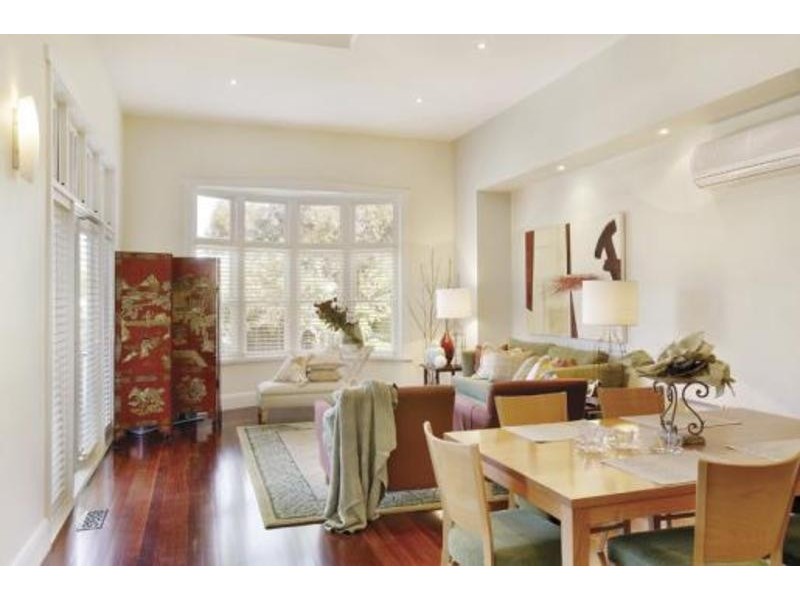 88 Locksley Rd, Ivanhoe VIC 3079