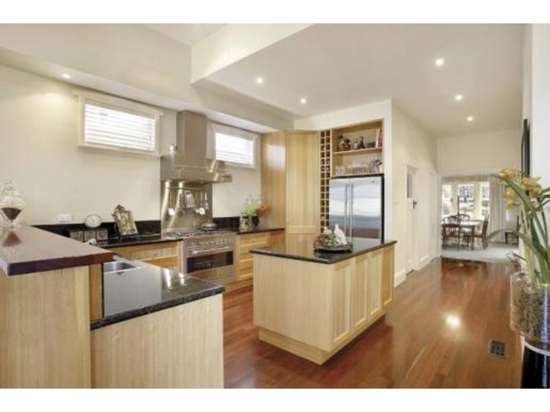 88 Locksley Rd, Ivanhoe VIC 3079