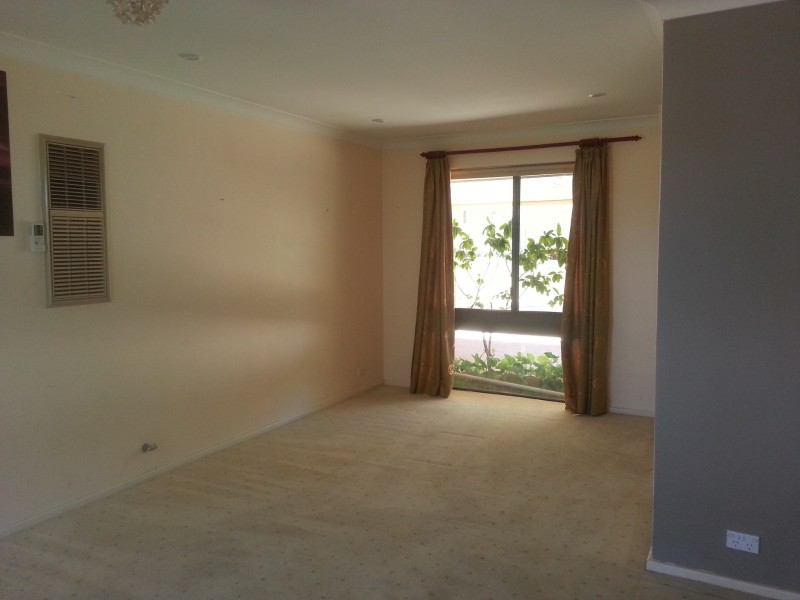 7 Newgate Street, Alexander Heights WA 6064