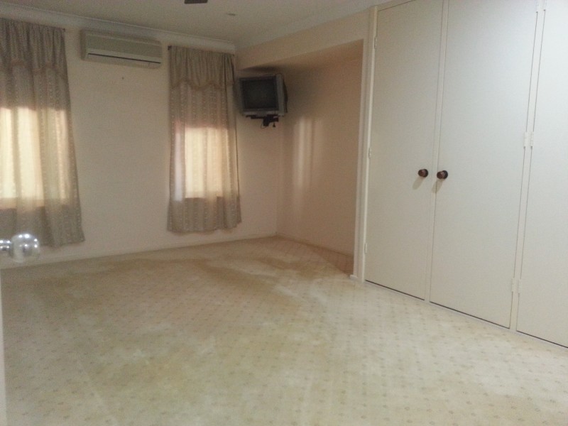 7 Newgate Street, Alexander Heights WA 6064